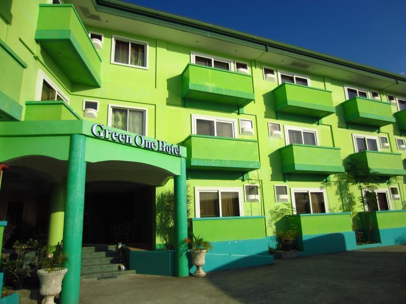 Green One Hotel Мактан Экстерьер фото