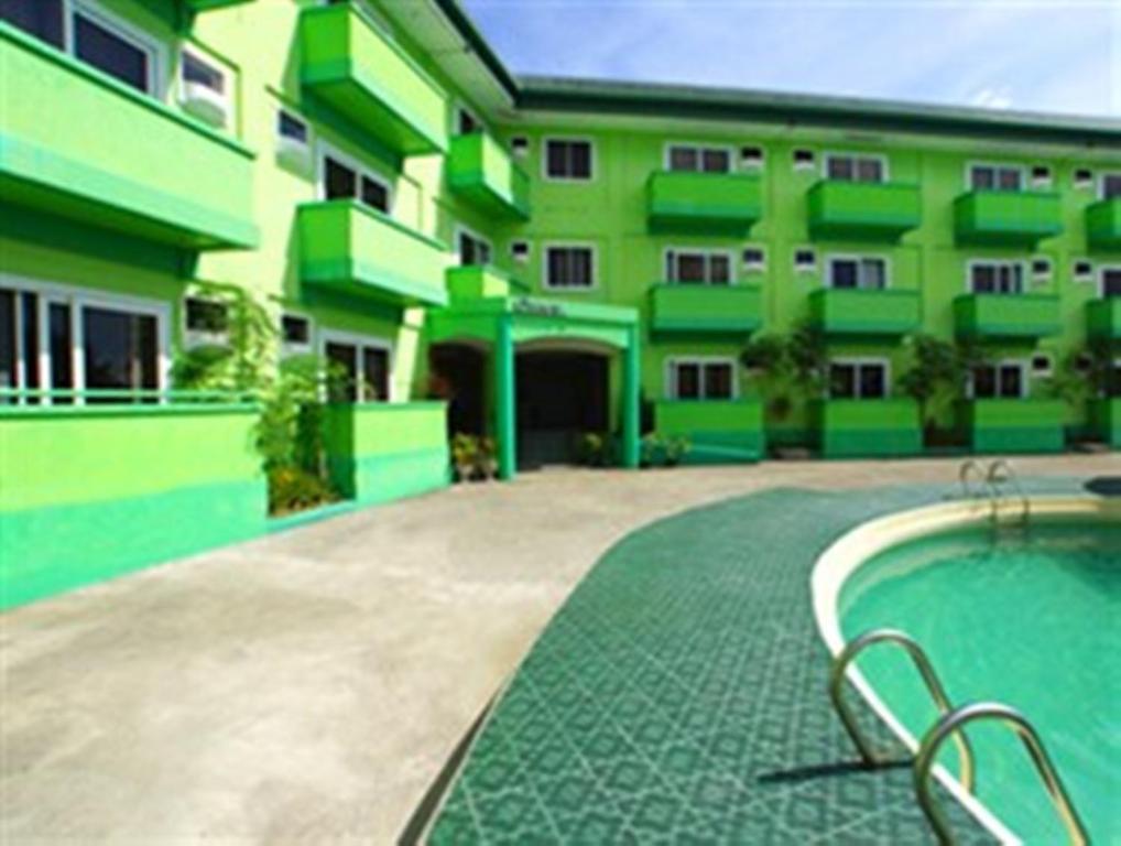 Green One Hotel Мактан Экстерьер фото